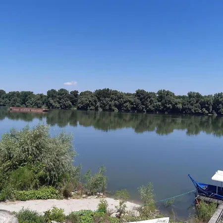 Camp & Sports Pri Popa Кемпинг