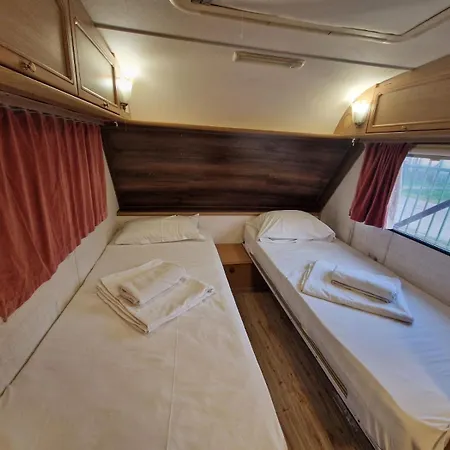 Camp & Sports Pri Popa