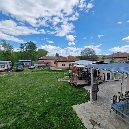 Кемпинг Camp & Sports Pri Popa Vardim