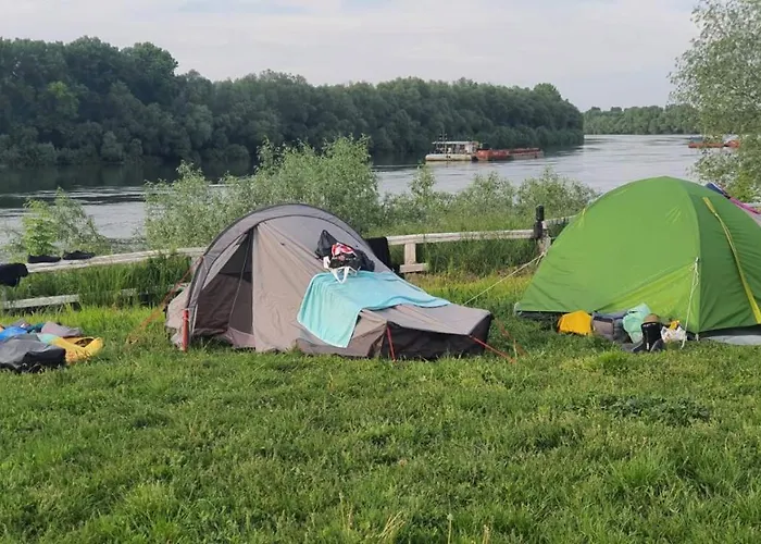 Къмпинг Camp & Sports Pri Popa